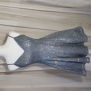 Juniors/Women's Special Occasion Dress Size 9/10